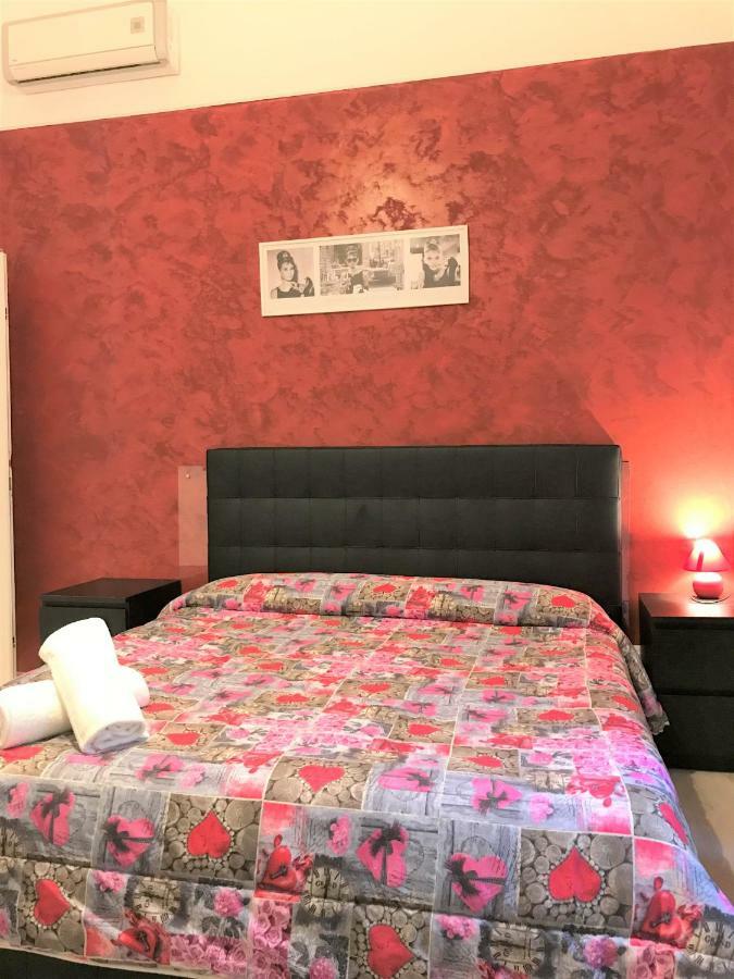 Guesthouse Paradisio Рим Екстериор снимка
