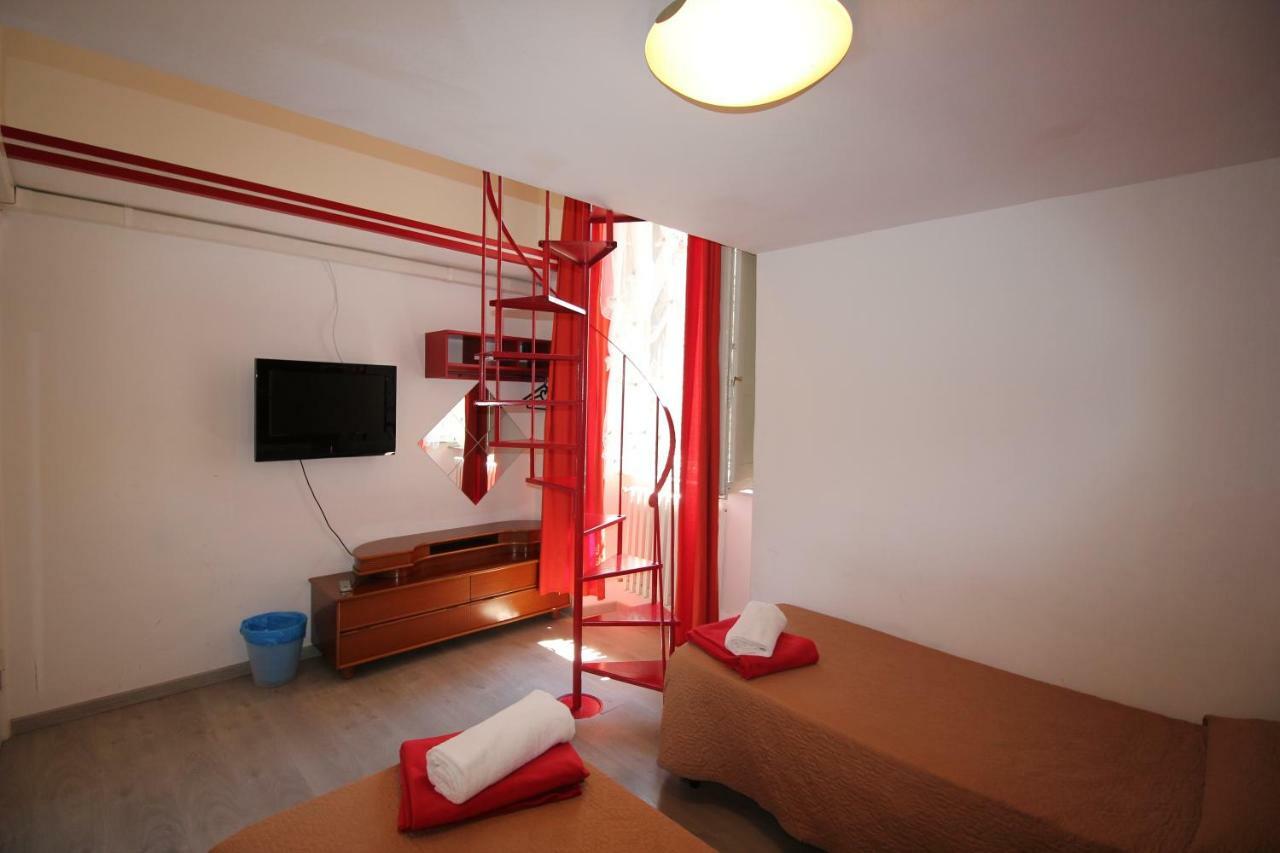 Guesthouse Paradisio Рим Екстериор снимка